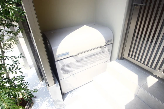 フォースアベニュー