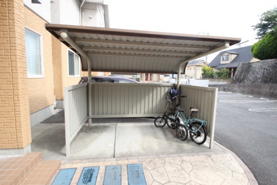 ヴィラ・メリディアン A