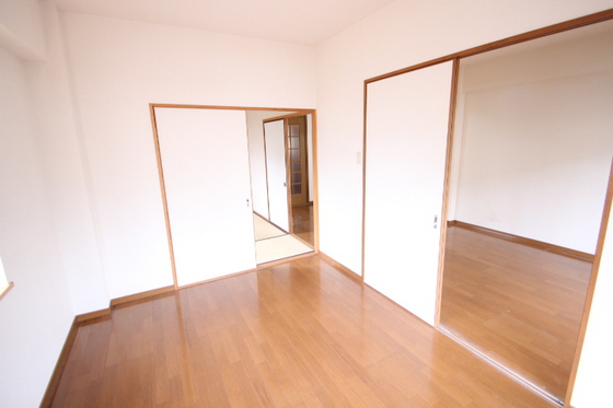 サンリット船本