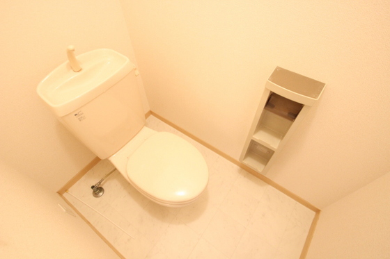 フィオレンテ A棟