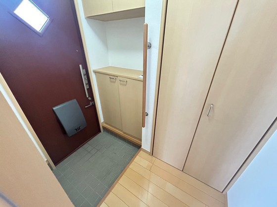 グレースヒルズ B棟