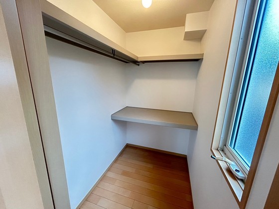 グレースヒルズ B棟