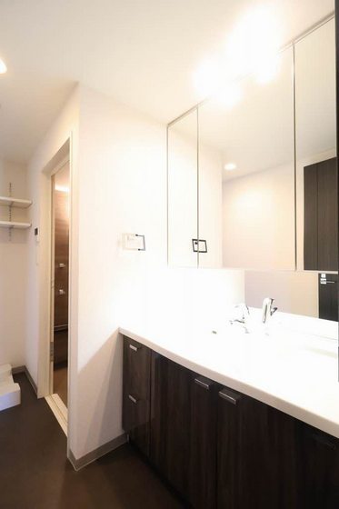 ザ・広島タワー