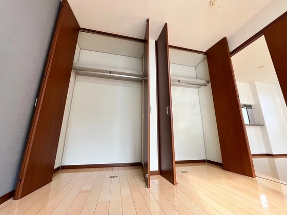 ウィングス緑井 C棟