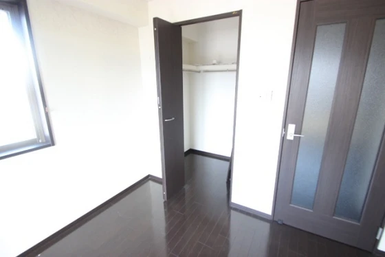 ラフェリア東観音