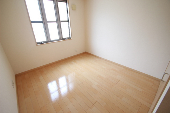 メゾンスリーズK