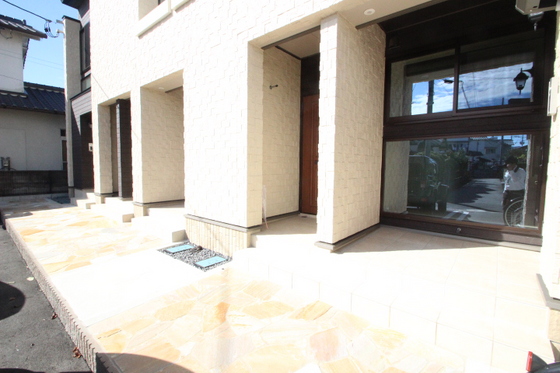 グラース・エム