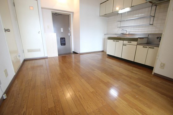 コーポなるかわ