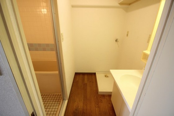 コーポなるかわ