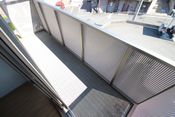 フォレスト長束