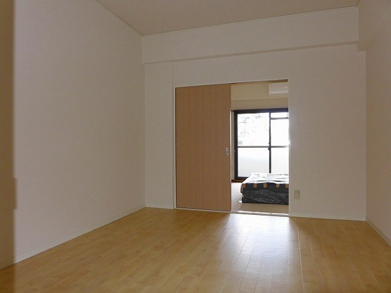 ベルシャトー加登