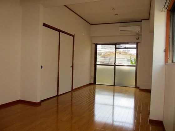 ベルシャトー加登