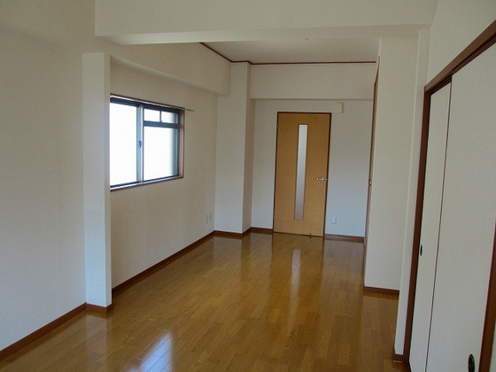 ベルシャトー加登