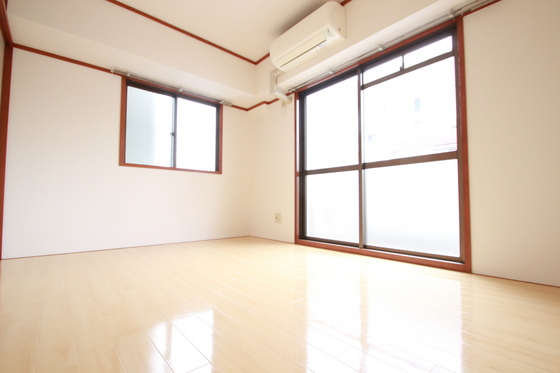 三川町ダイヤビル