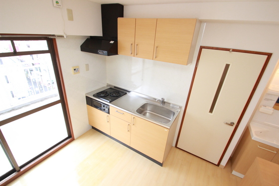 三川町ダイヤビル