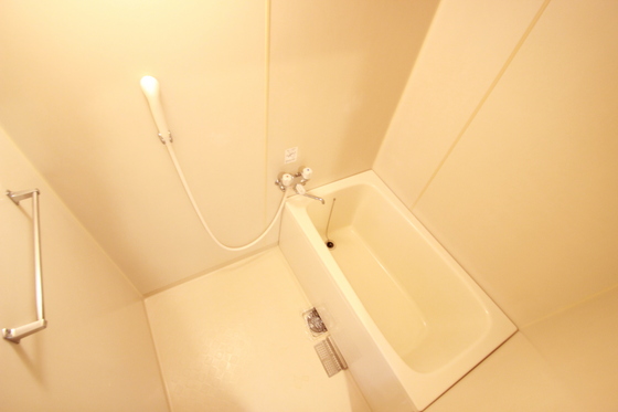 三川町ダイヤビル