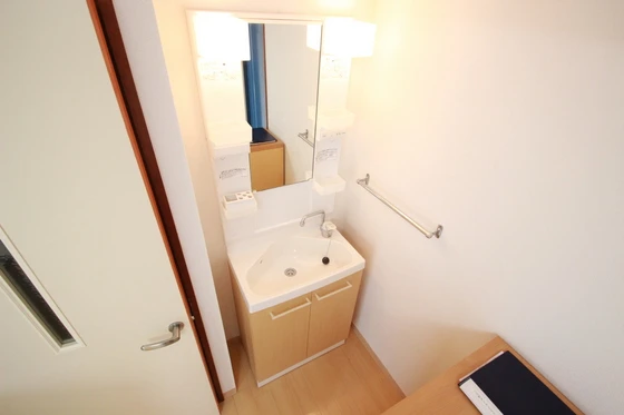 三川町ダイヤビル