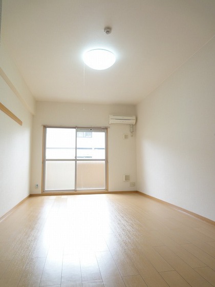 プラシードレジデンス