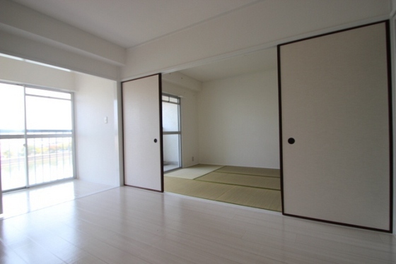 リバーフロントニシヒロ