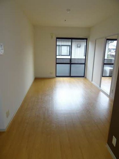 パークメゾン砂田 A棟