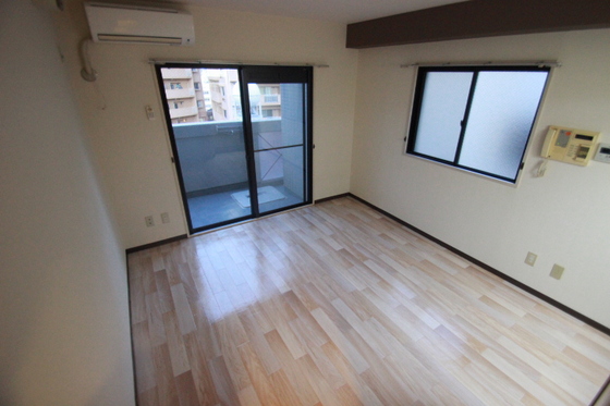 朝日プラザ横川駅前