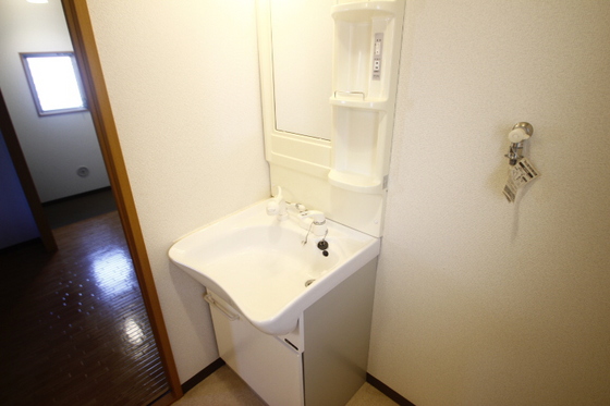 アイランドビル7