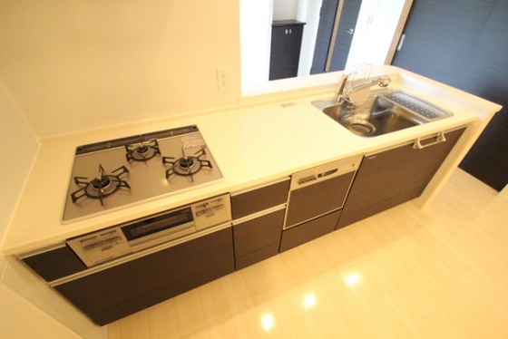 ポレスター平和大通りプレミアムレジデンス