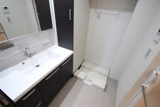 ポレスター平和大通りプレミアムレジデンス