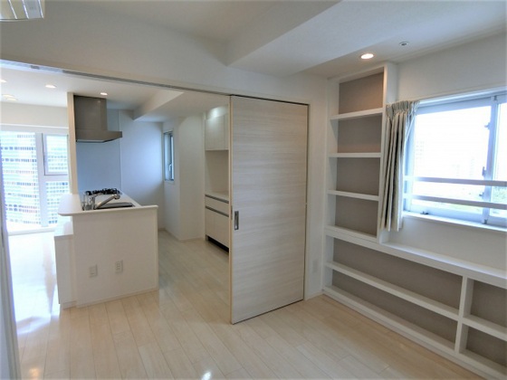 ポレスター平和大通りプレミアムレジデンス