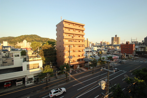 メルポート白島