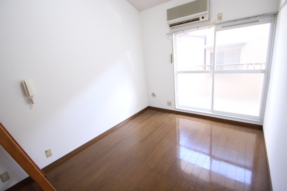 メゾンフォーレスト