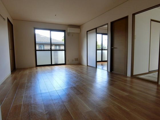 グランデール谷本