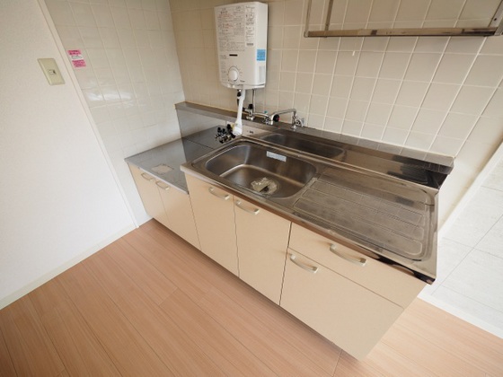 レジデンス庚午