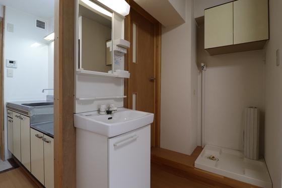 CASA TSURUMI(カーサツルミ)