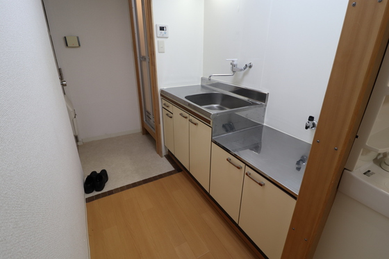 CASA TSURUMI(カーサツルミ)