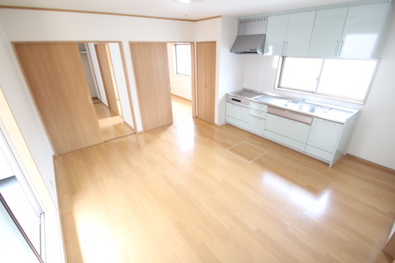 鶴江ハイツ吉本