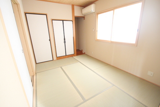 鶴江ハイツ吉本