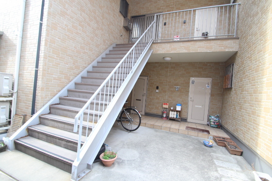 鶴江ハイツ吉本