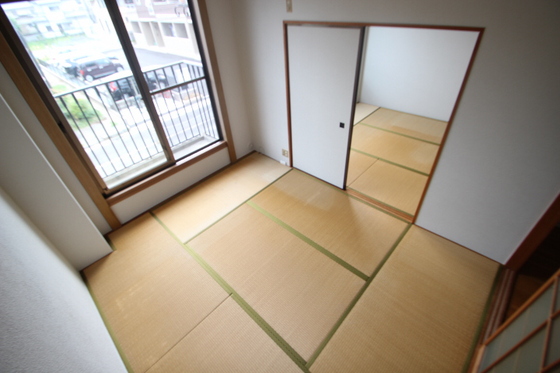 セラミックマンション河本