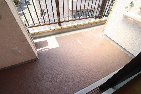 プレゼンス庚午北