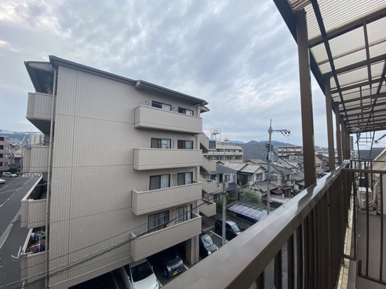 プレゼンス庚午北