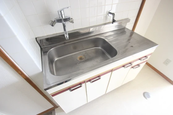 西本ビル(中広)