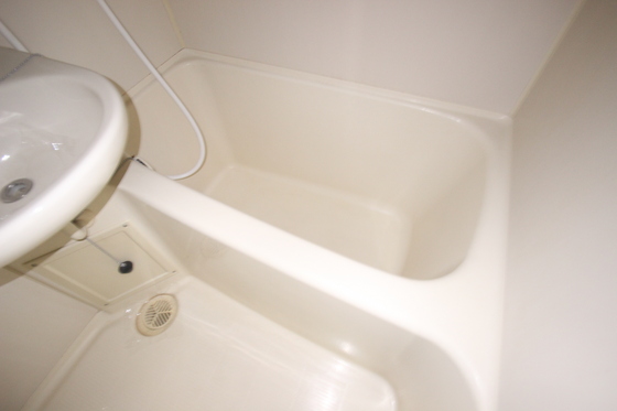 西本ビル(中広)