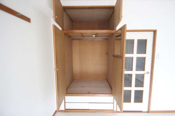 西本ビル(中広)