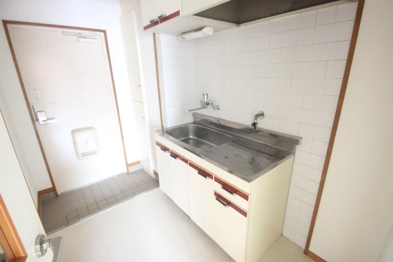 西本ビル(中広)