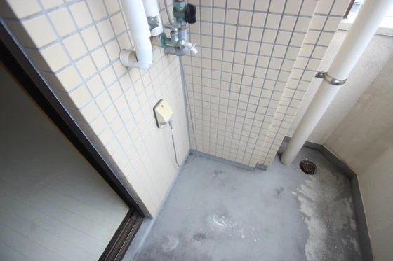 西本ビル(中広)