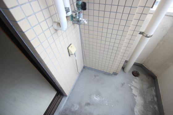 西本ビル(中広)