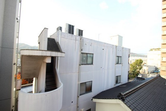 西本ビル(中広)