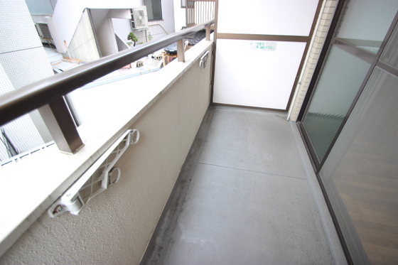 西本ビル(中広)