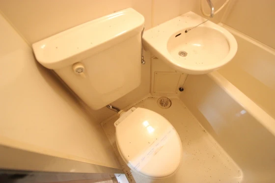 西本ビル(中広)